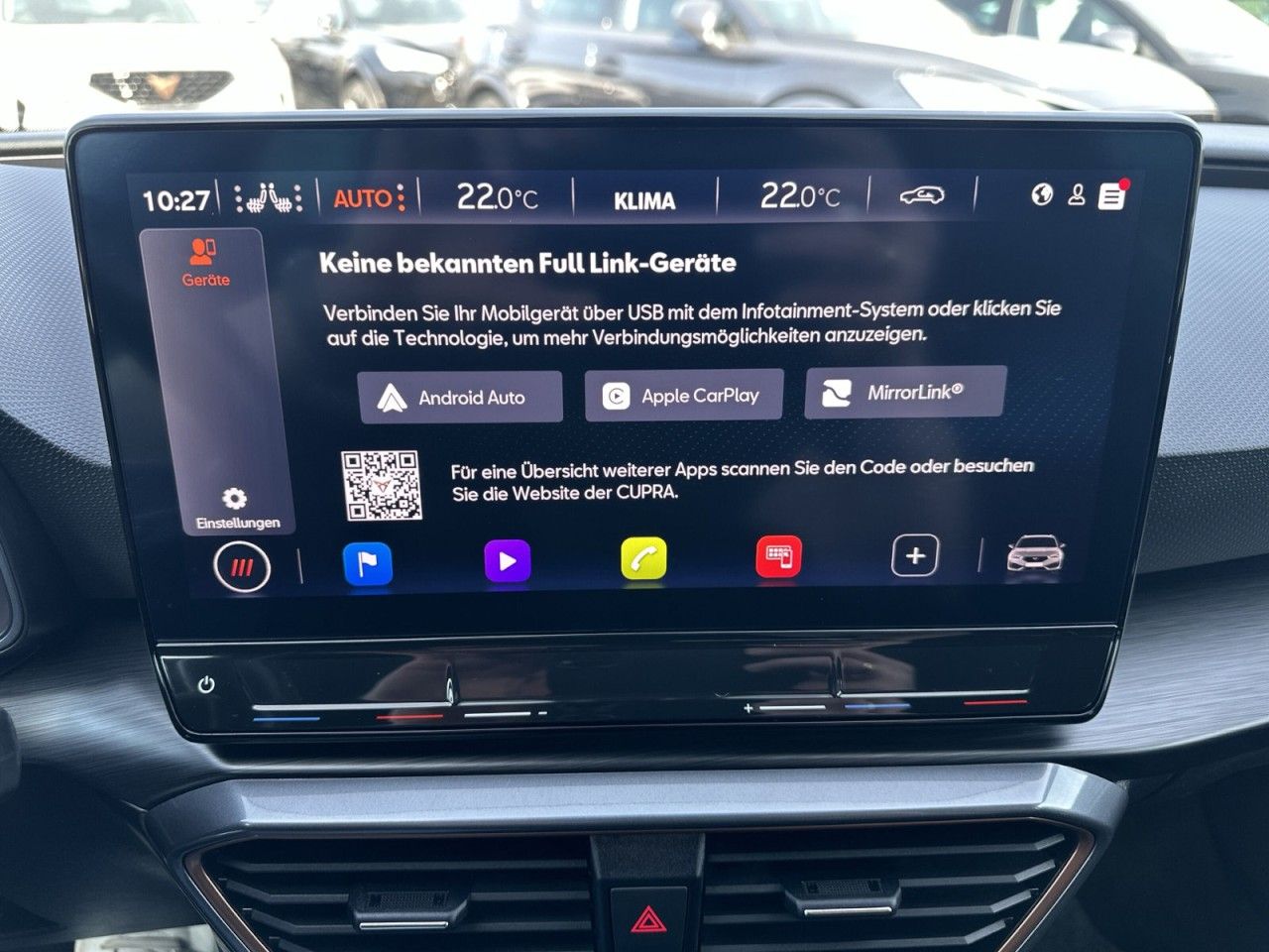 Fahrzeugabbildung CUPRA Leon Sportstourer VZ 2.0 TSI 245 PS 7-Gang-DSG - mit KI generiert/bearbeitet