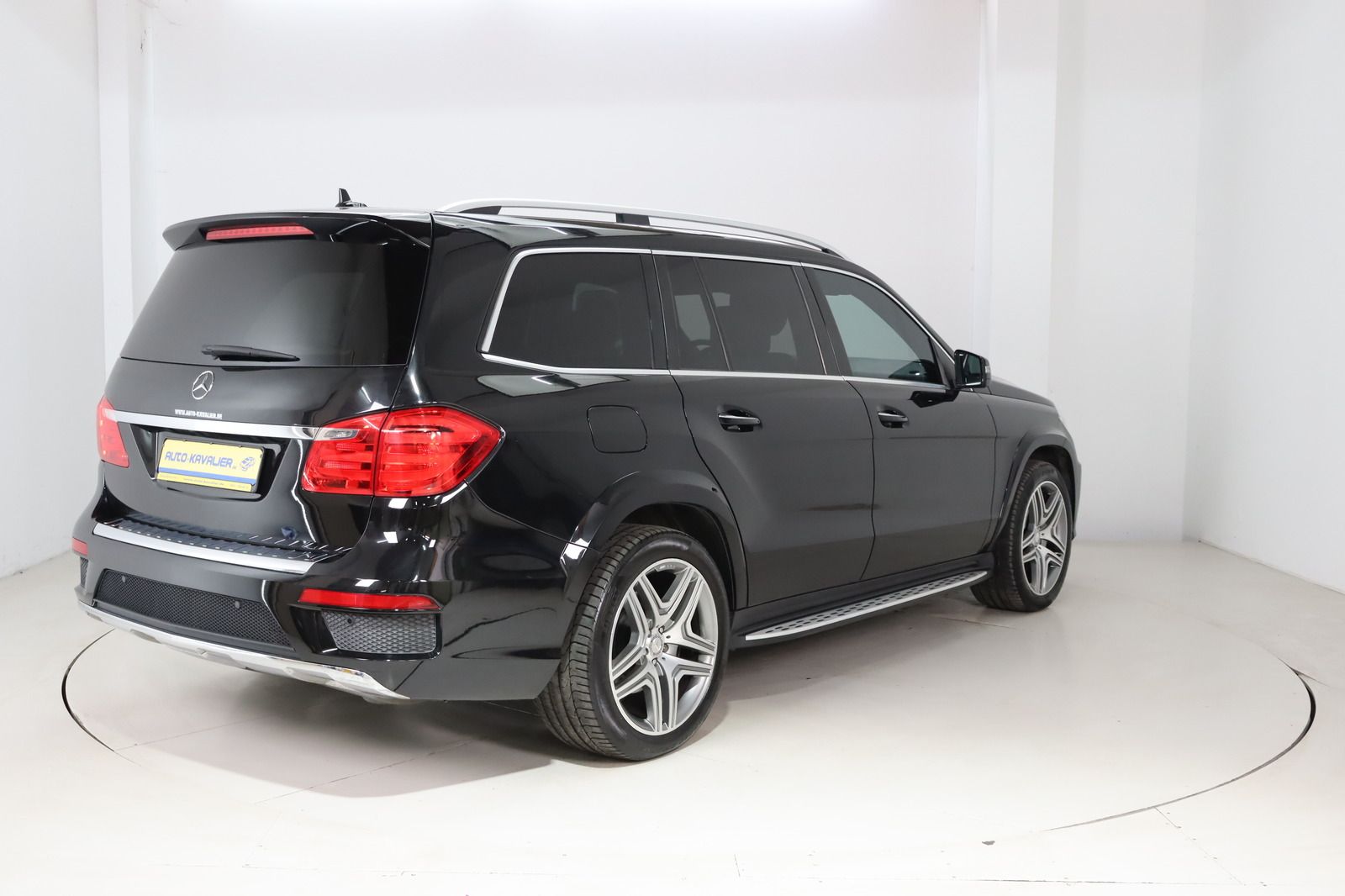 Fahrzeugabbildung Mercedes-Benz GL 350 d 4Matic DIS FOND Desingno Pano * 7. Sitz