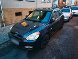 Hyundai Hundai Accenta 2006  1,4 Benzin mit wenig ... - Hyundai Accent von privat