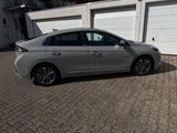 Hyundai IONIQ 1.6l GDi PLUG-IN HYBRID - - gebrauchte Hyundai IONIQ aus dem Jahr 2021