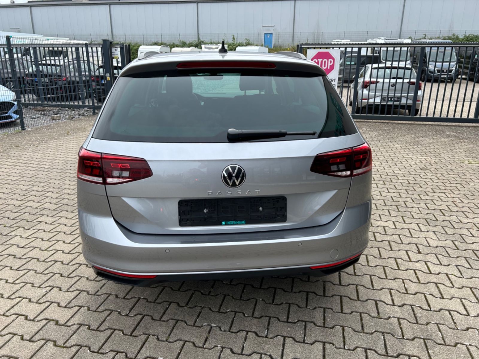 Fahrzeugabbildung Volkswagen Passat Variant Business