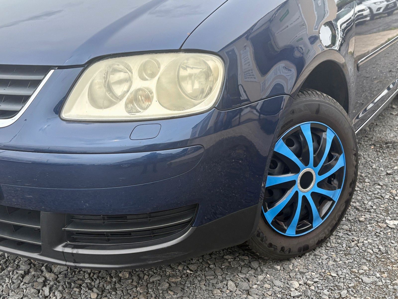 Fahrzeugabbildung Volkswagen Touran Trendline 1.9 TDI Navi SHZ AHK Klima