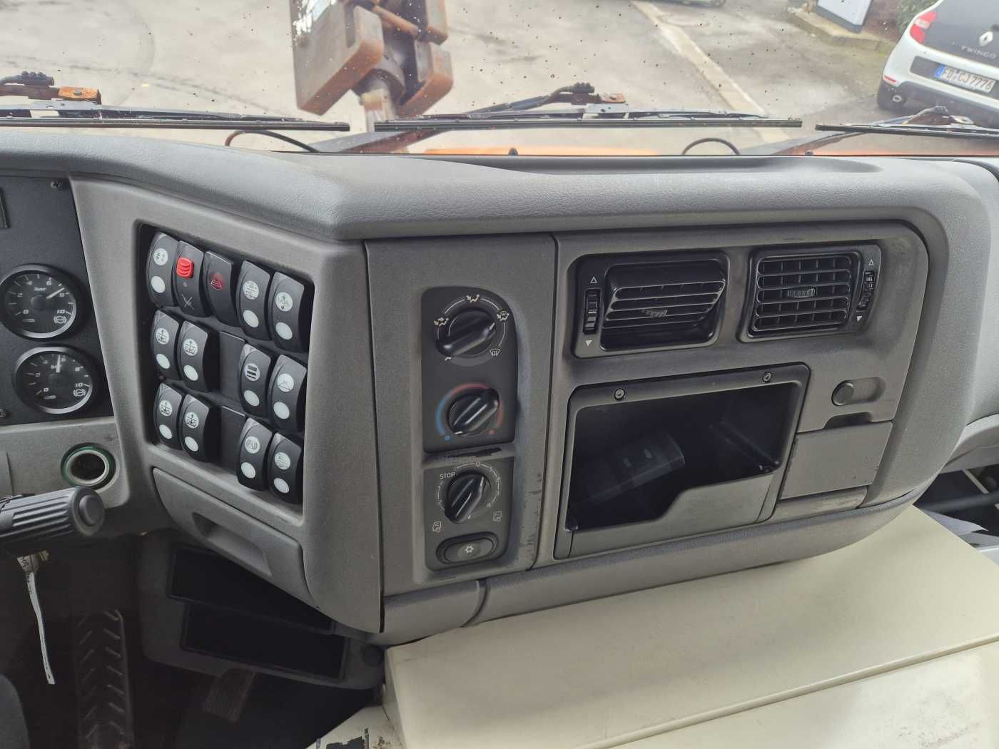 Fahrzeugabbildung Demag Terex AC35L Mobilkran Klima 2x AHK