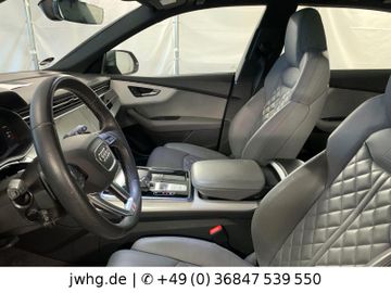 Audi Q8 - 11