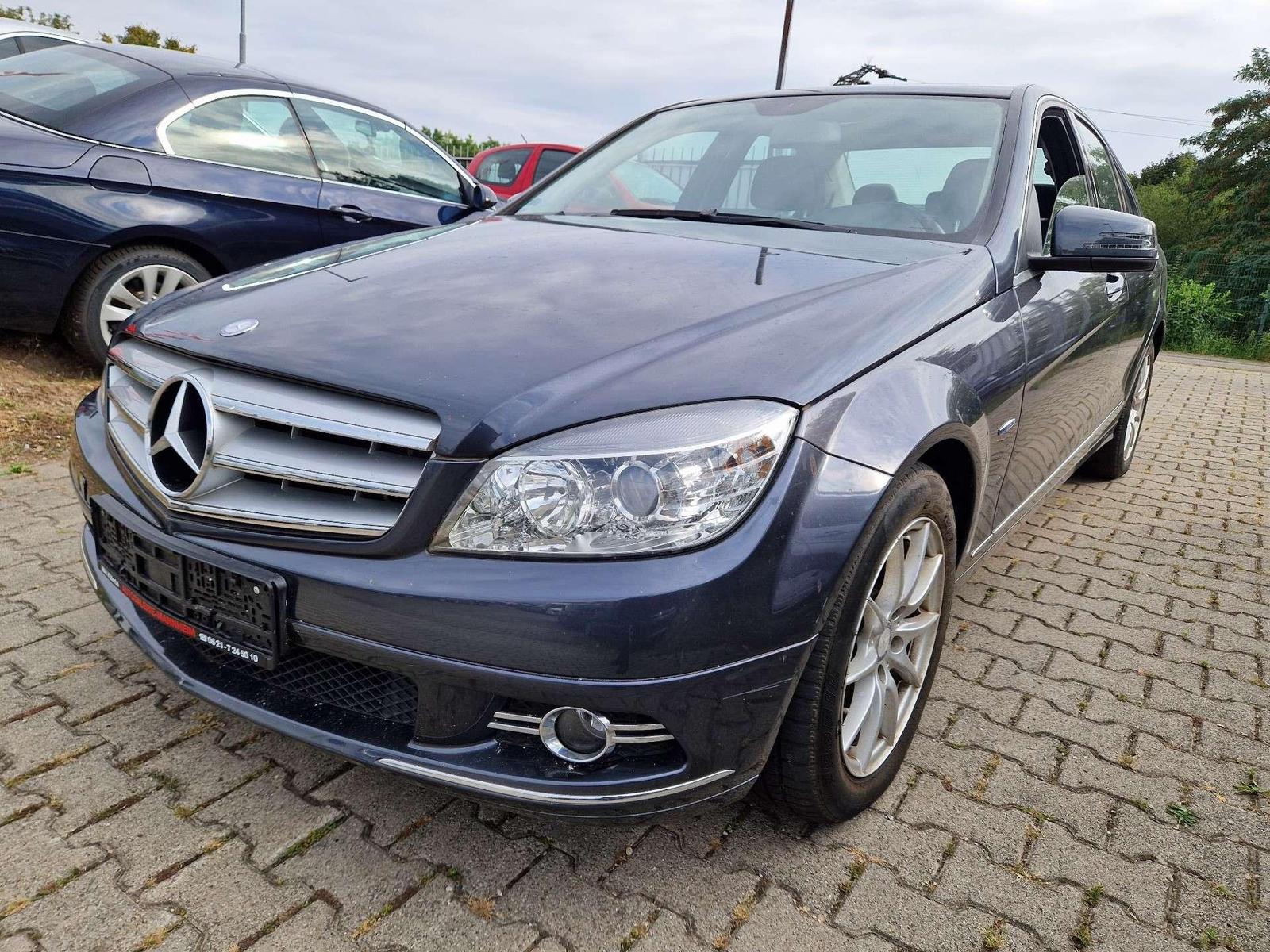 Mercedes-Benz C 200 C 200 CGI BlueEfficiency (204.048) Avangar