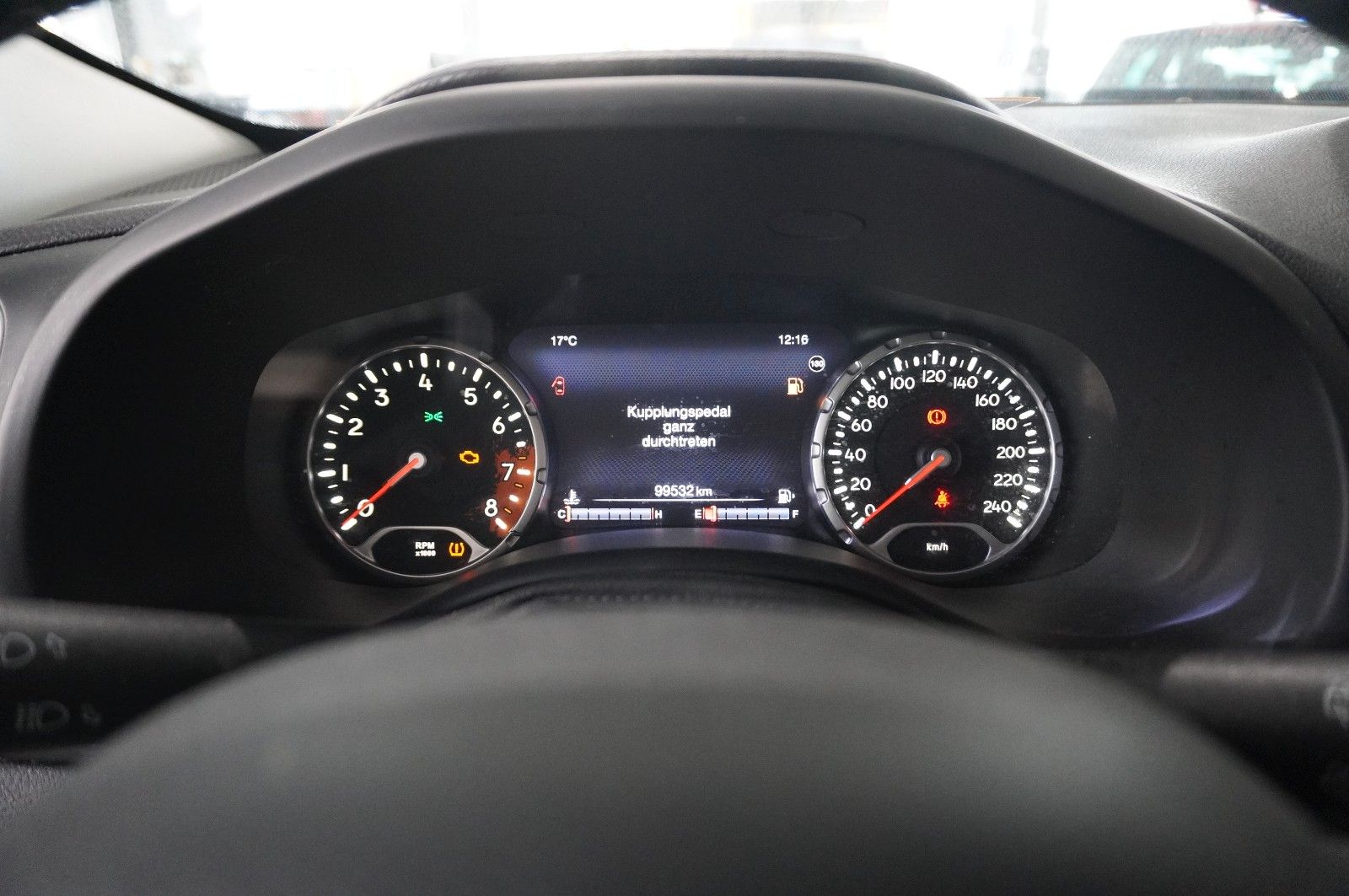 Fahrzeugabbildung Jeep Renegade 1.4T LIMITED KLIMA/SHZ/PDC/TEMP/AHK