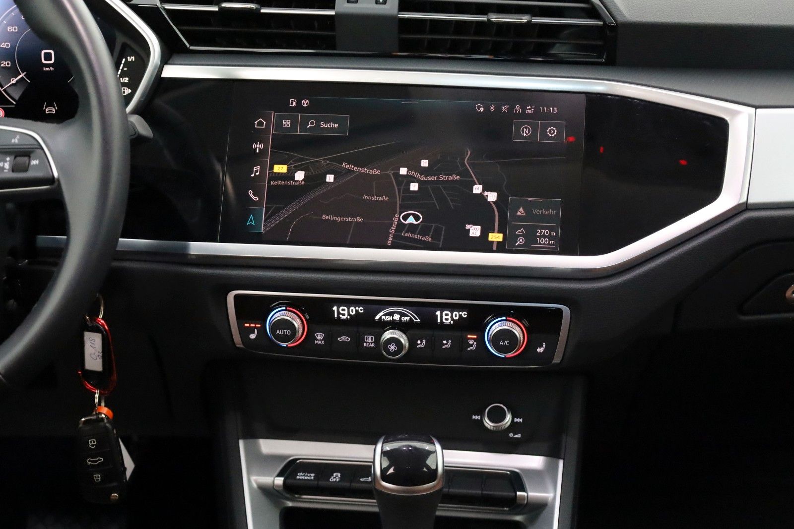 Fahrzeugabbildung Audi Q3 45TFSIe Sportback,Leder,Navi,LED,SH,Kamer,ACC