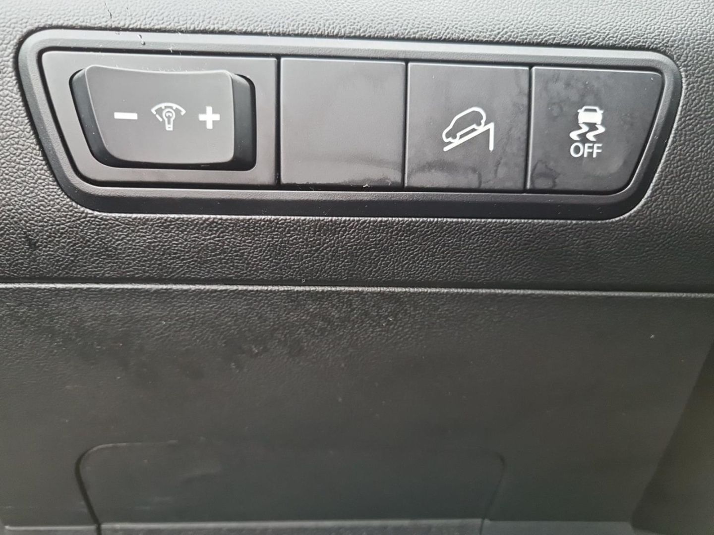 Fahrzeugabbildung Hyundai ix35 FL 1.7 CRDi Classic FIFA World AHK+KLIMA+HU