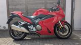 Honda VFR800F - HONDA VFR 800F