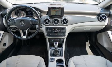 Fahrzeugabbildung Mercedes-Benz CLA 180 URBAN AMBIENTE|MEMORY|NAVI|SHZ