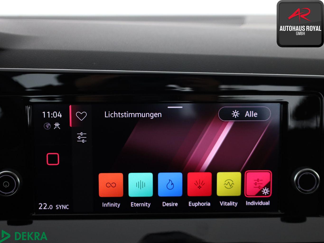 Volkswagen Golf VIII 2.0 TSI STYLE MASSAGE,MEMORY,ACC,1.HD, миниатюра 17