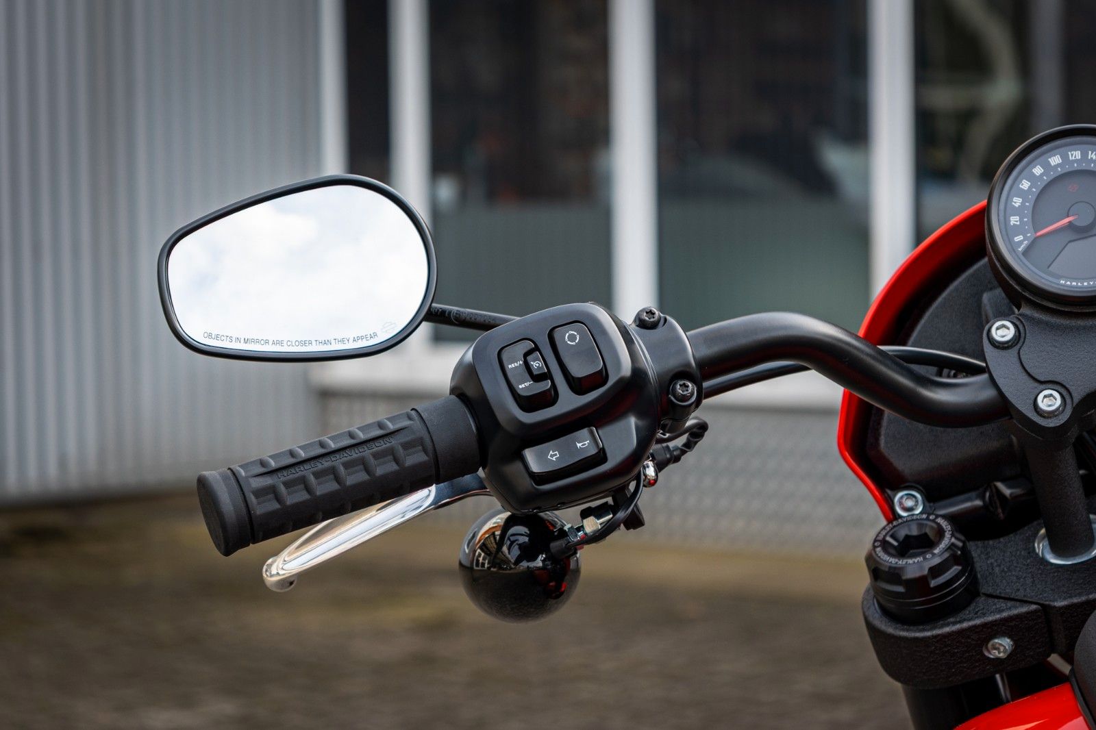 Fahrzeugabbildung Harley-Davidson FXLRS LOW RIDER S 117 MY26