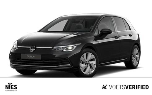 Volkswagen Golf VIII Style 1.5 eTSI DSG RearView+LED+SHZ   