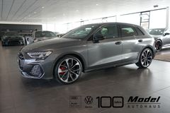 AUDI A3 Sportback 35 TFSI | 2x S line | Pano | Carbon AUDI A3 Sportback 35 TFSI | 2x S line | Pano | Carbon