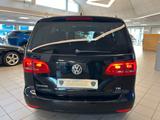 Volkswagen Touran Highline - DSG-Kamera - Volkswagen Touran: Leder, mit Navigationssystem