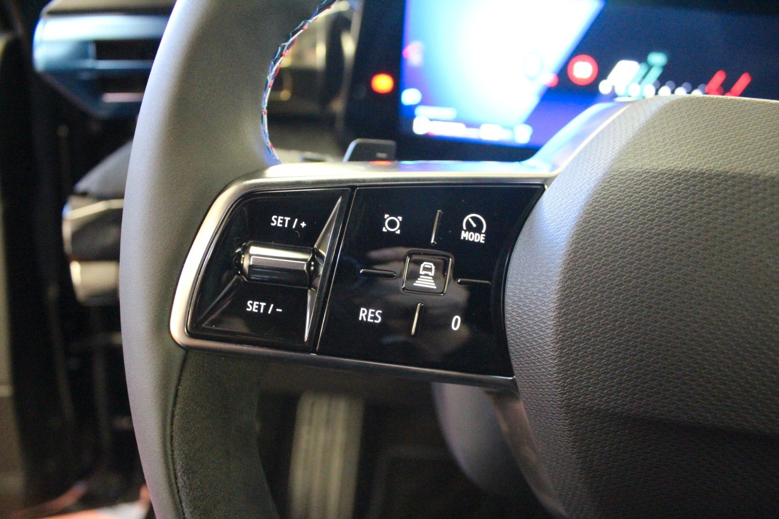 Fahrzeugabbildung Renault Clio VI TCe 115 EDC Esprit Alpine*Harman Kardon*