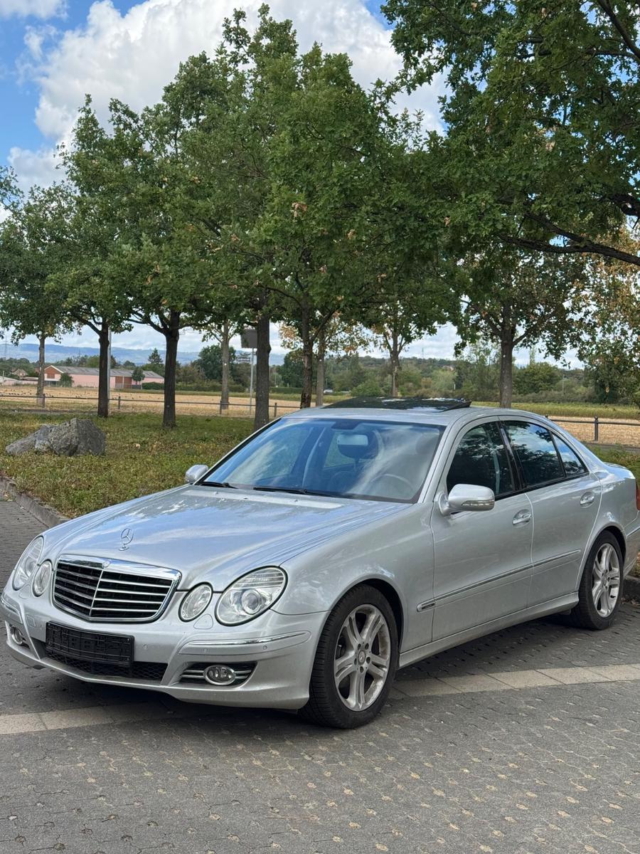 Mercedes-Benz E 280