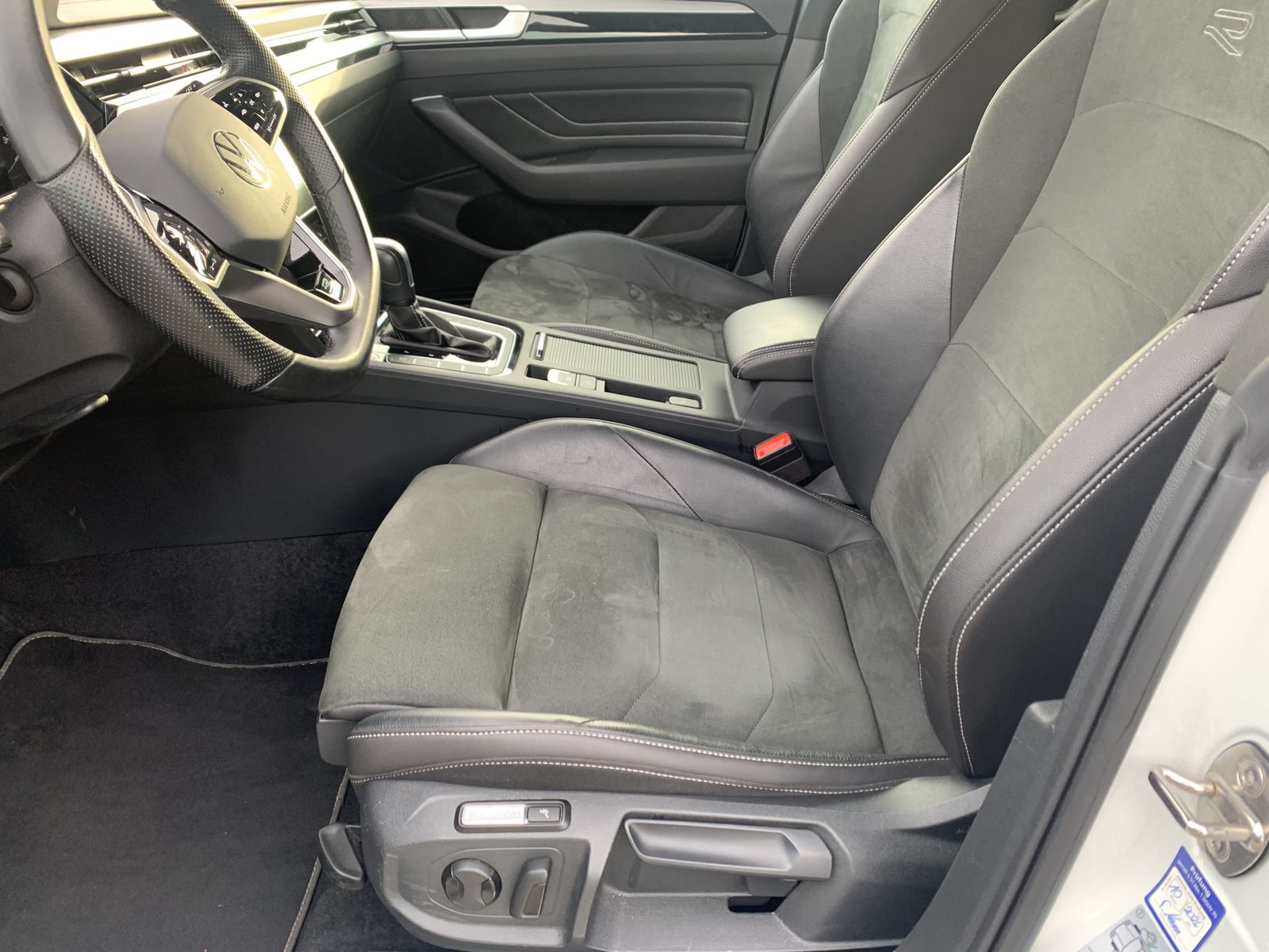 Fahrzeugabbildung Volkswagen Arteon Shooting Brake*2.0 TDI*R-Line*4M*LED*Cam*