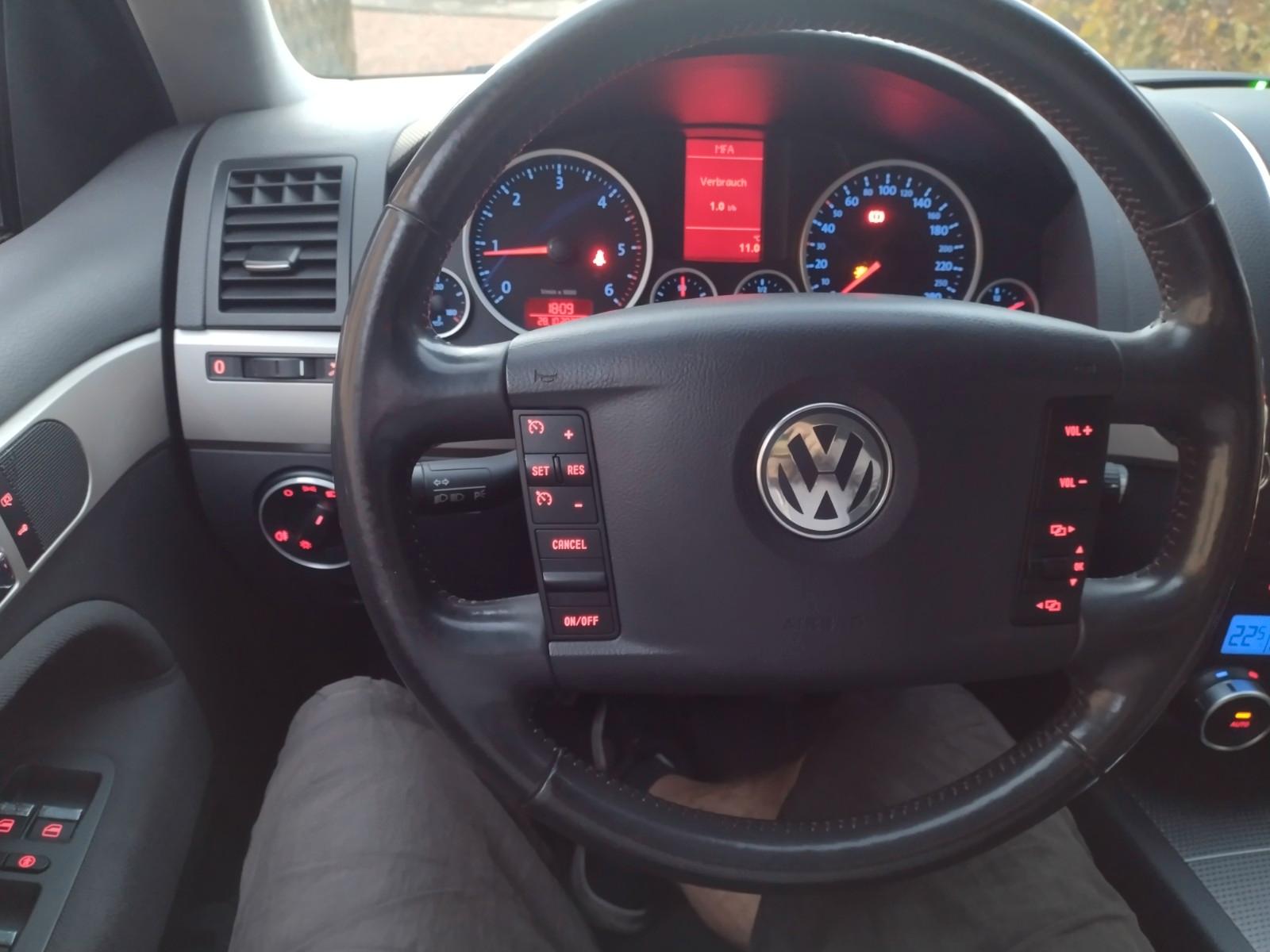 Volkswagen Touareg 2008 — photo 12