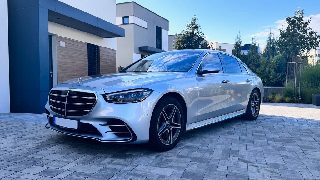 Image of Mercedes-Benz S 400
