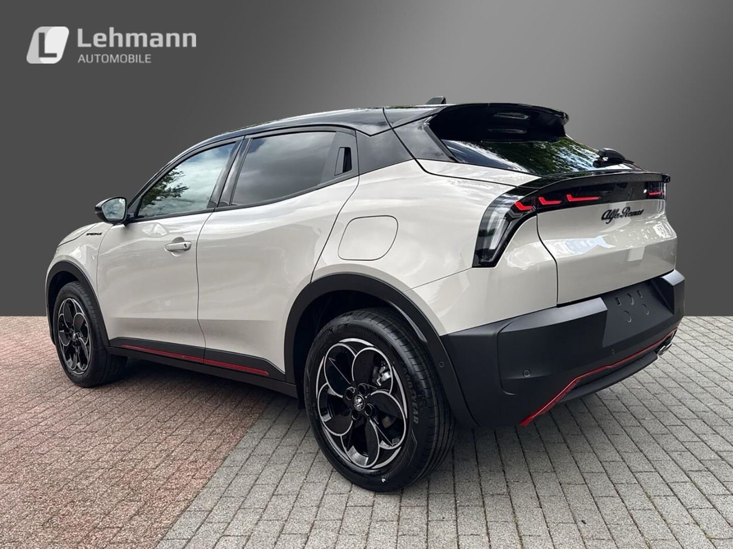 Fahrzeugabbildung Alfa Romeo Junior Black-Friday-Deals Ibrida SPECIALE Panora