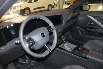 Fotografie des Opel Astra Sports Tourer 1.2 Turbo GS Tech-Paket