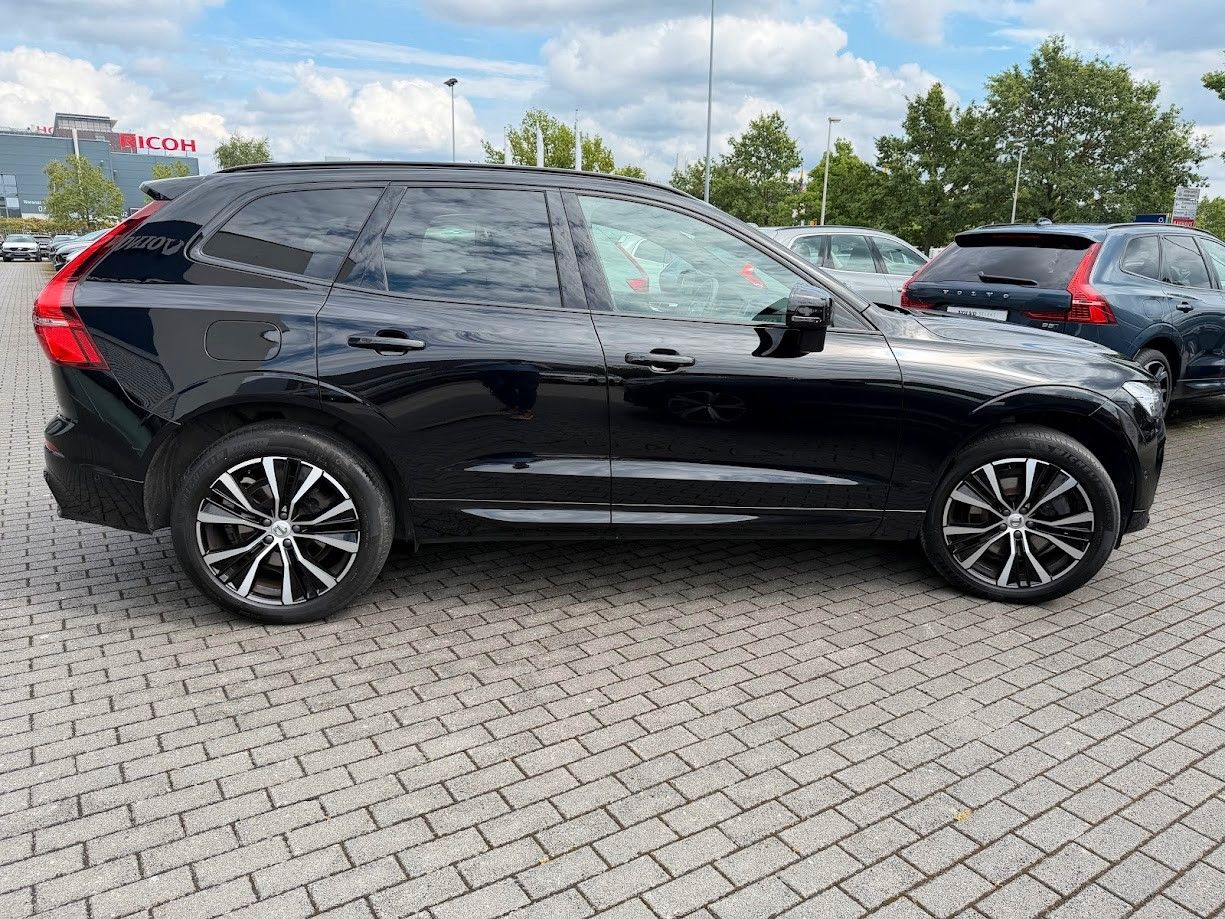 Volvo XC60 B5 Ultimate Dark AWD foto 10