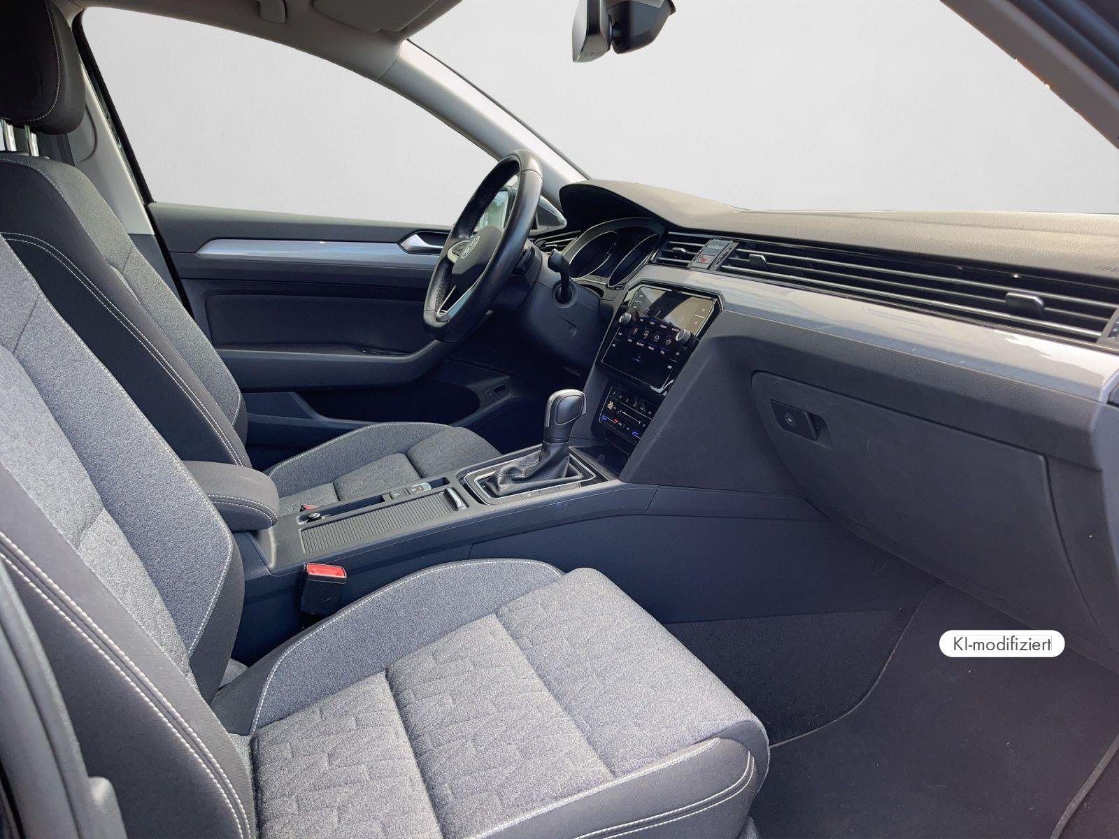 Volkswagen Passat Variant BUSINESS 1.5 TSI DSG LED NAVI AHK
