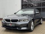 BMW 3 Touring 330 d xDrive Sport Line/PANO/RCAM/LED - gebrauchte BMW 330 aus dem Jahr 2022
