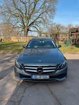 Mercedes-Benz Mercedes Benz E Klasse 200d T Modell - Mercedes-Benz E 200 in Aachen