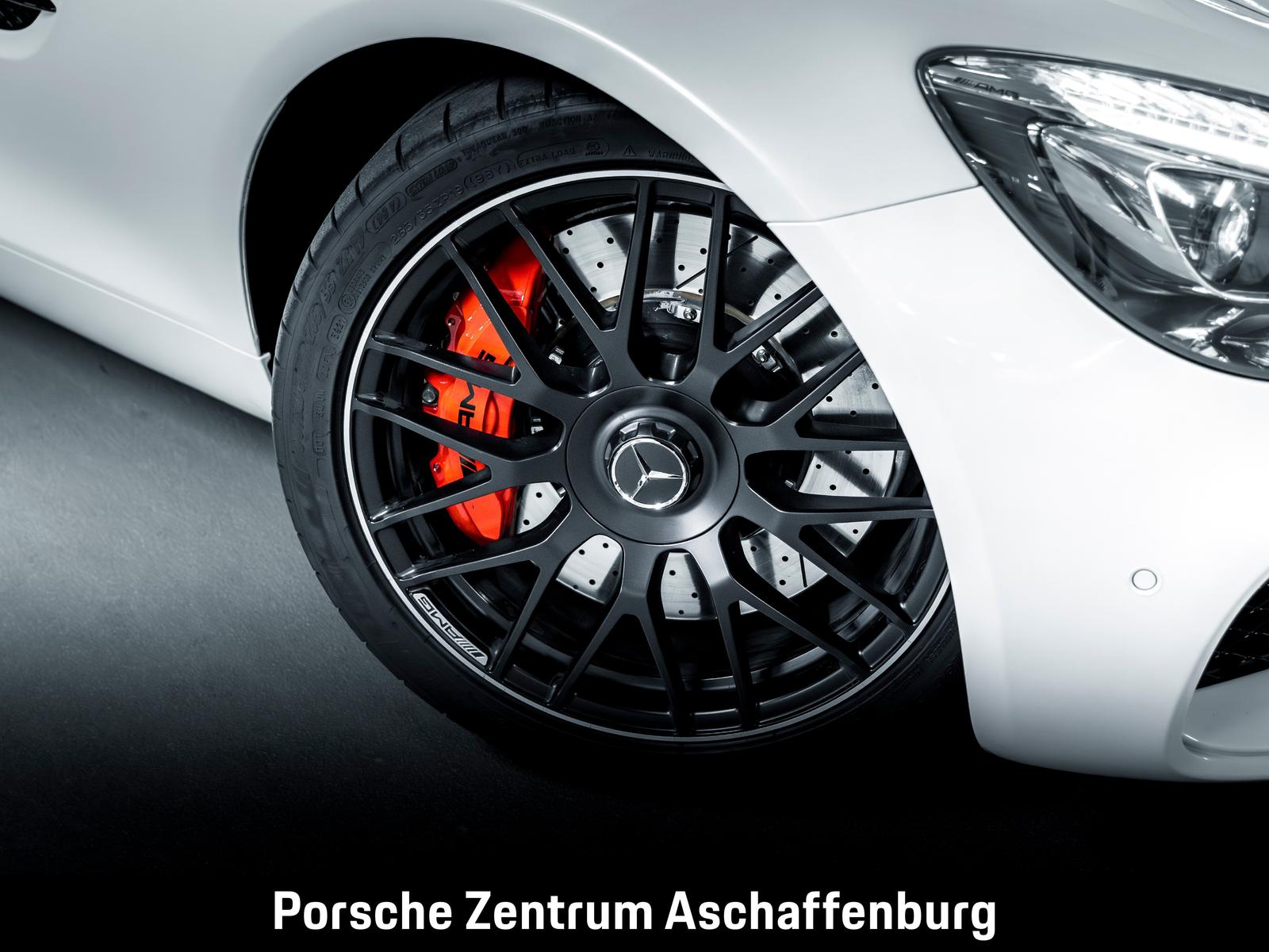 Mercedes-Benz AMG GT S Night Paket Performance Sitze