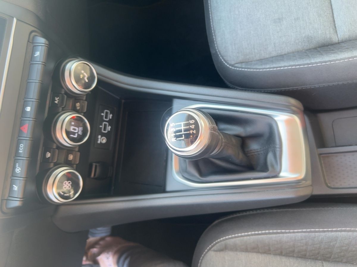 Fahrzeugabbildung Renault Captur ZEN TCe 90 SHZ GJR EPH Klimaaut.