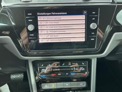 VW Touran R-Line 150PS DSG #ACC #NAVI #IQ. VW Touran R-Line 150PS DSG #ACC #NAVI #IQ.