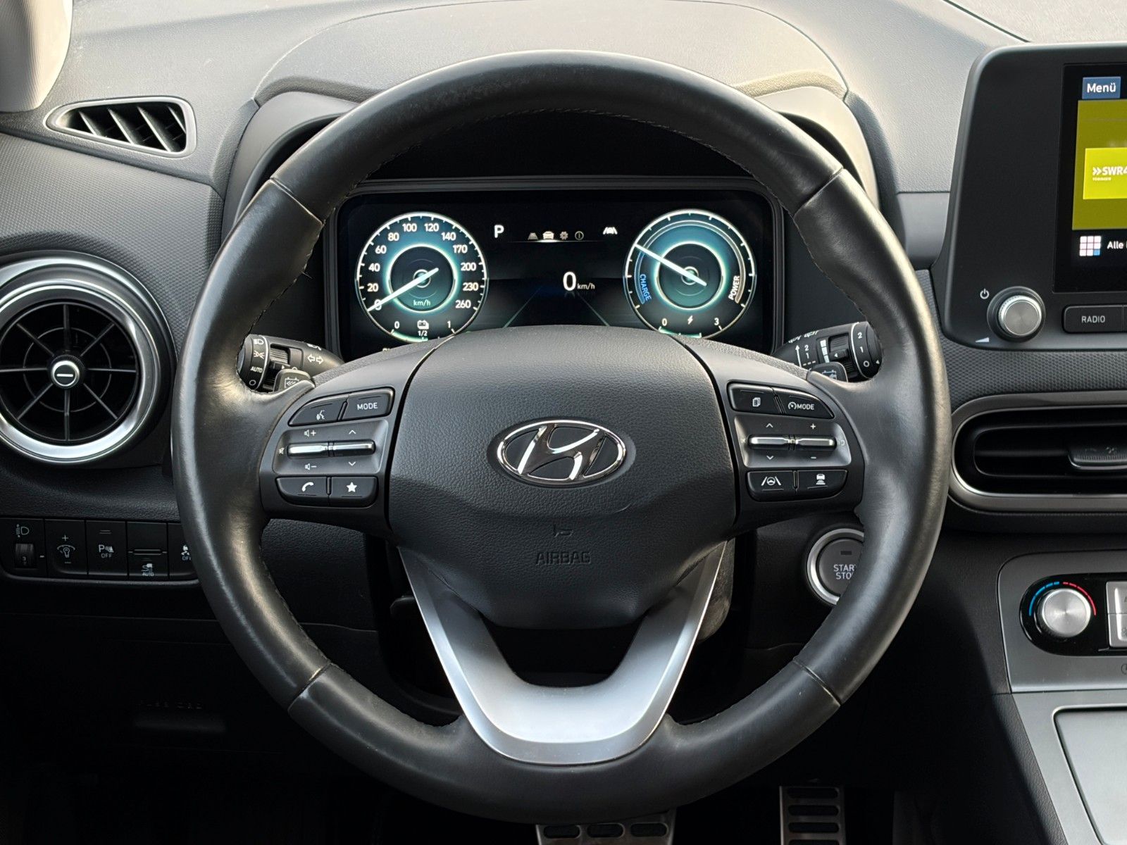 Fahrzeugabbildung Hyundai Kona Elektro Select 2WD CarPlay SHZ LHZ ACC