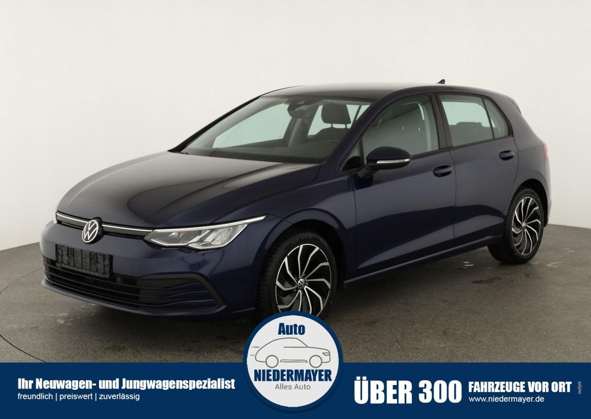 Volkswagen Golf VIII 1.5 TSI Life, LED, ACC, Kamera, 17-Zol