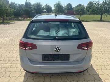 Volkswagen Passat Variant - 5