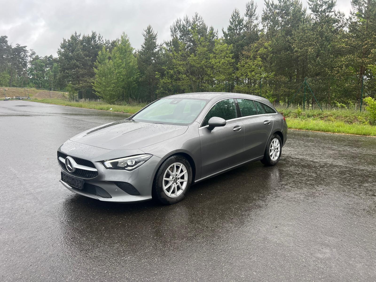 Mercedes-Benz CLA 180 d Shooting Brake/Kamera