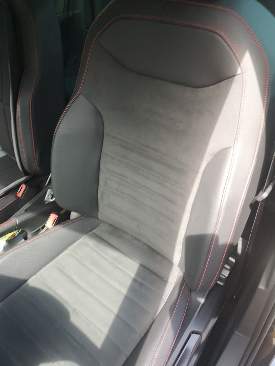 SEAT Arona 1.5 TSI Start&amp;Stop 110kW FR FR