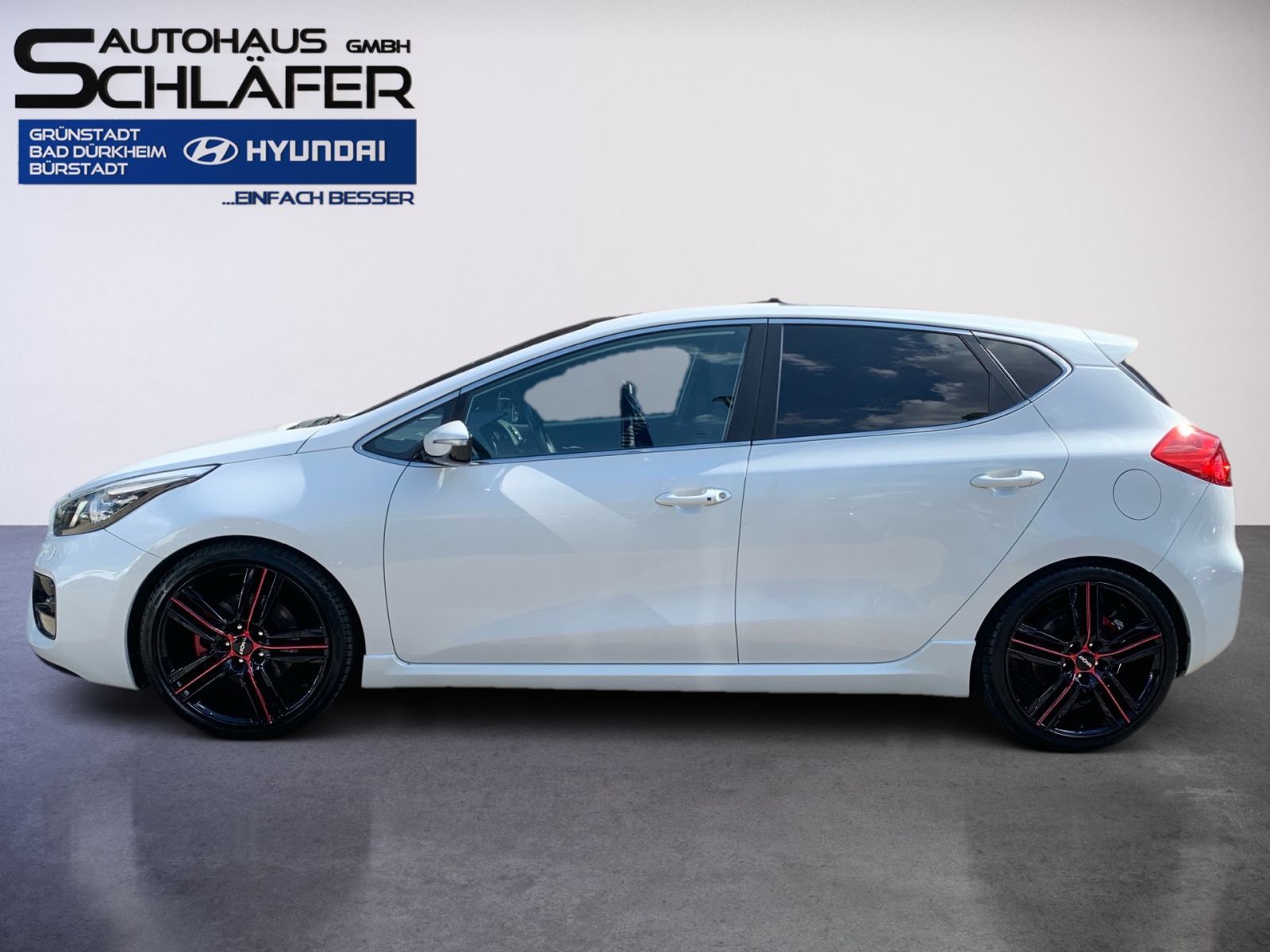 Fahrzeugabbildung Kia Ceed GT-Track 1.6 T-GDI Navi PanDach EXPORT