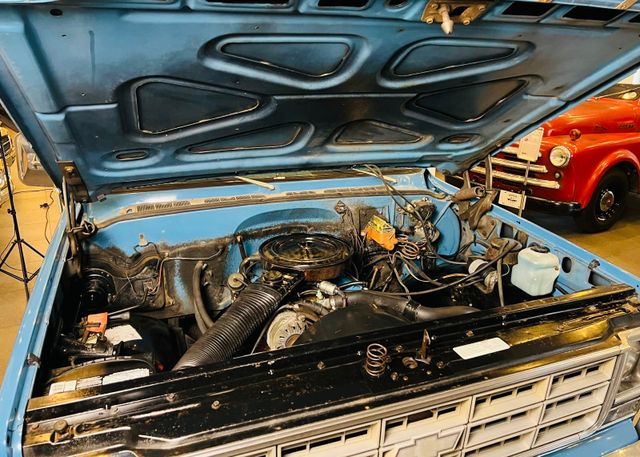 Fahrzeugabbildung Chevrolet C-10 Scottsdale  V8 Automatik, TÜV und H. Top !