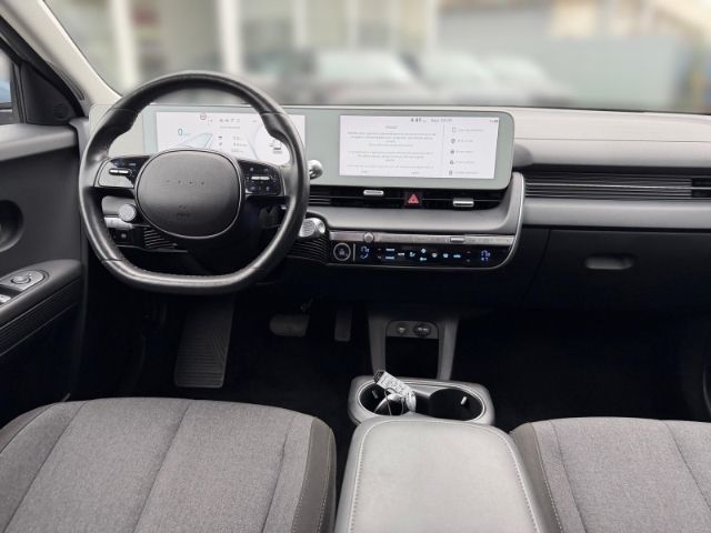 Fahrzeugabbildung Hyundai IONIQ 5 Basis +KLIMA+NAVI+PDC+RFK+SHZ+ACC+BT+UVM