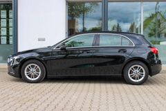MERCEDES-BENZ A 200 / BUSINESS PAKET / NAVIGATION