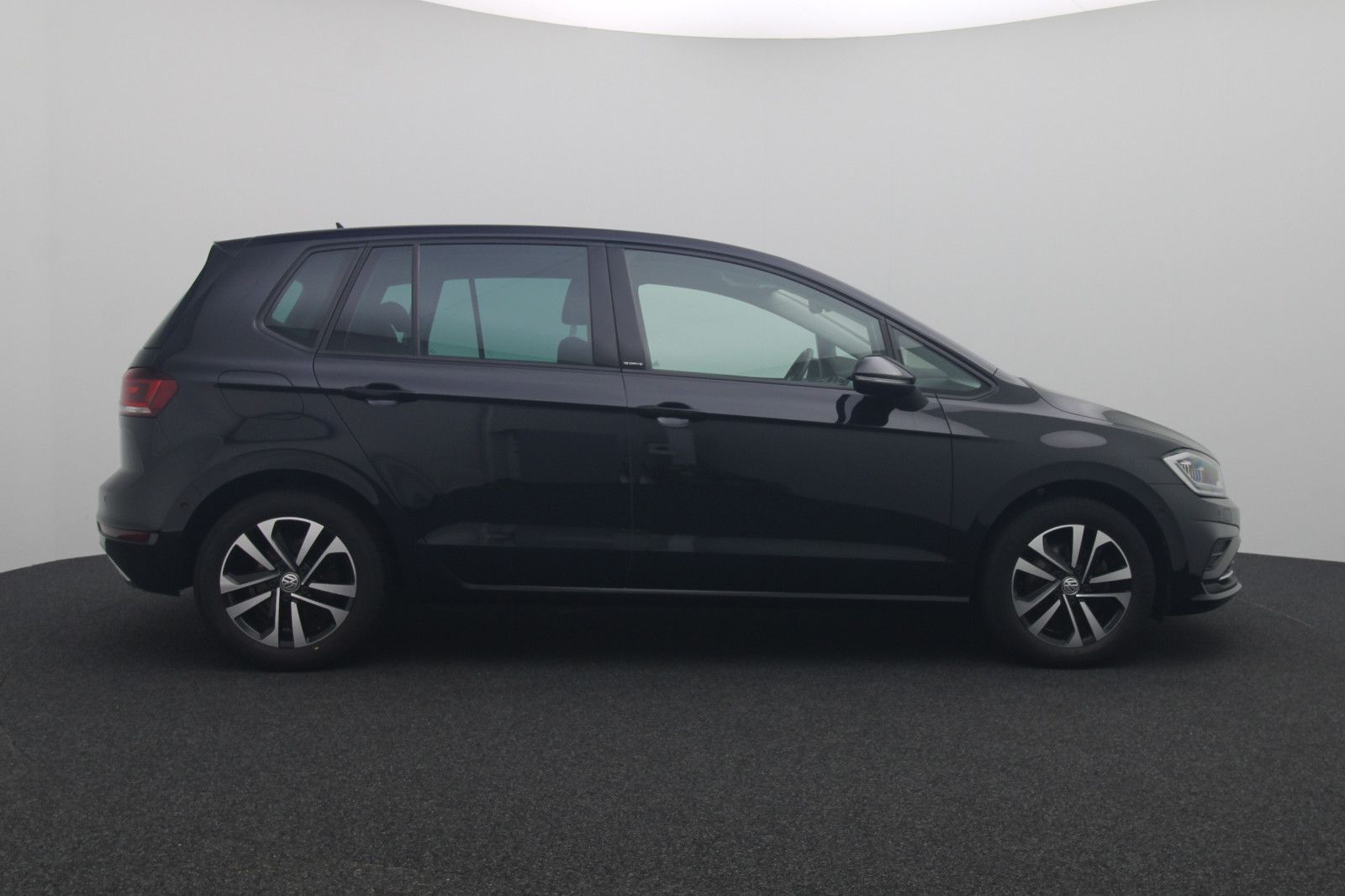 Fahrzeugabbildung Volkswagen Golf Sportsvan VII 1.6 Comfortline AHK IQ.DRIVE
