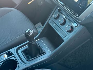 Volkswagen Touran - 10