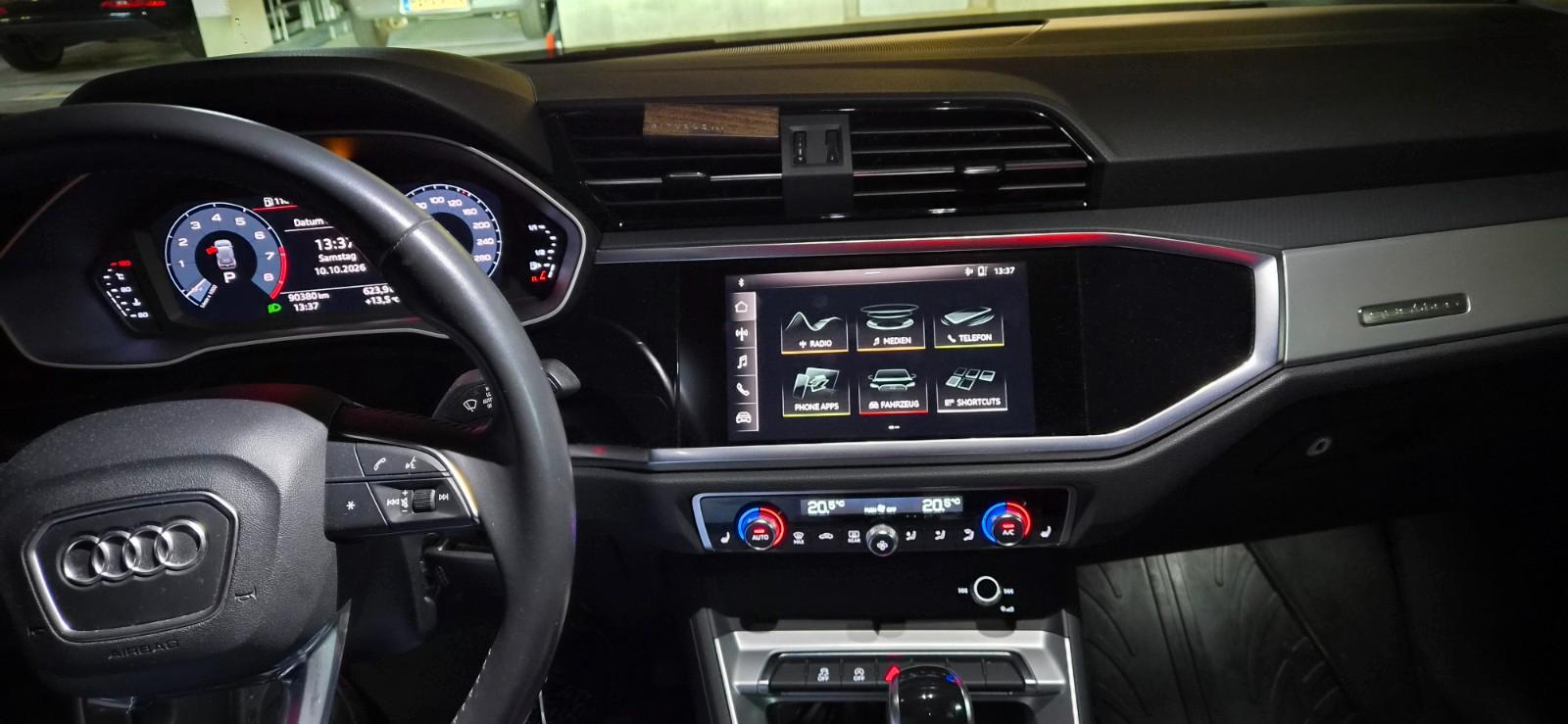 Audi Q3 40 TFSI quattro S tronic -
