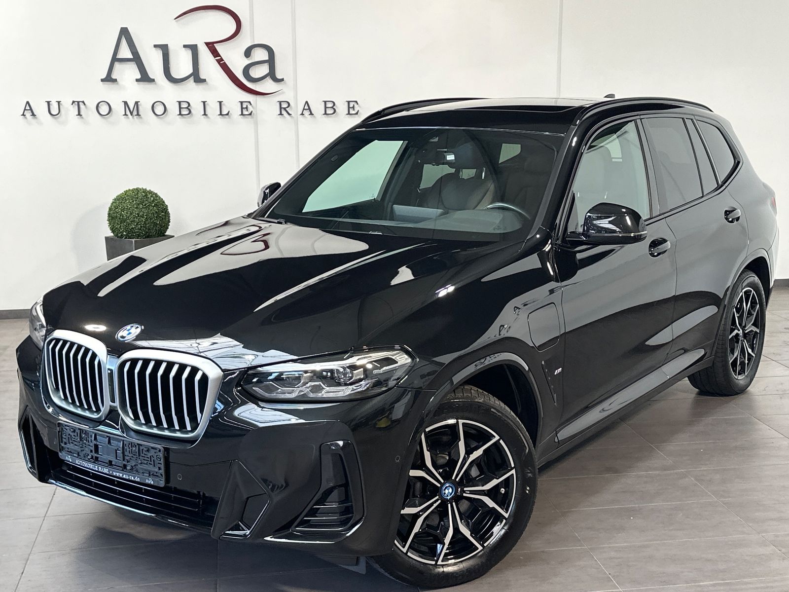 BMW X3 xDrive30e M-Sport NAV LED PANO KAMERA 19ZOLL foto 1
