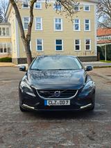 Volvo V40 D4 Summum Summum - Volvo V40 Summum mit Diesel-Antrieb