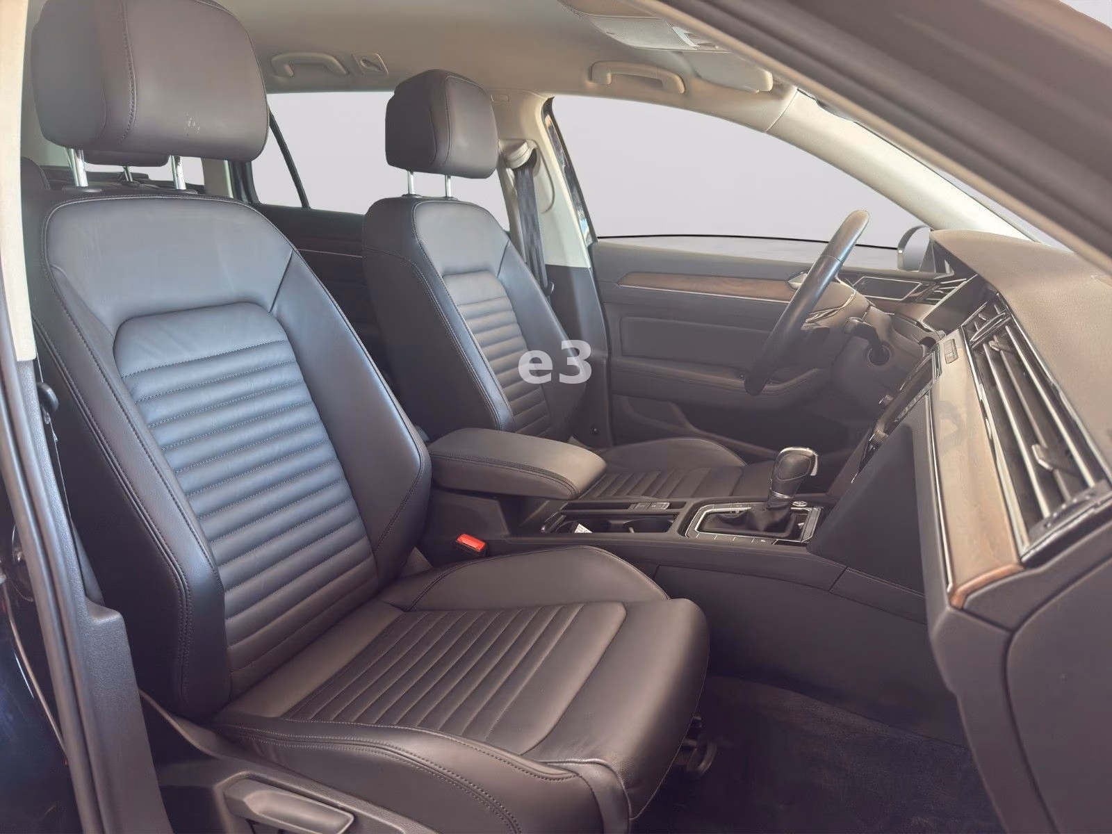 Volkswagen Passat Variant Highline;R LINE;STANDHEIZ;KAMERA