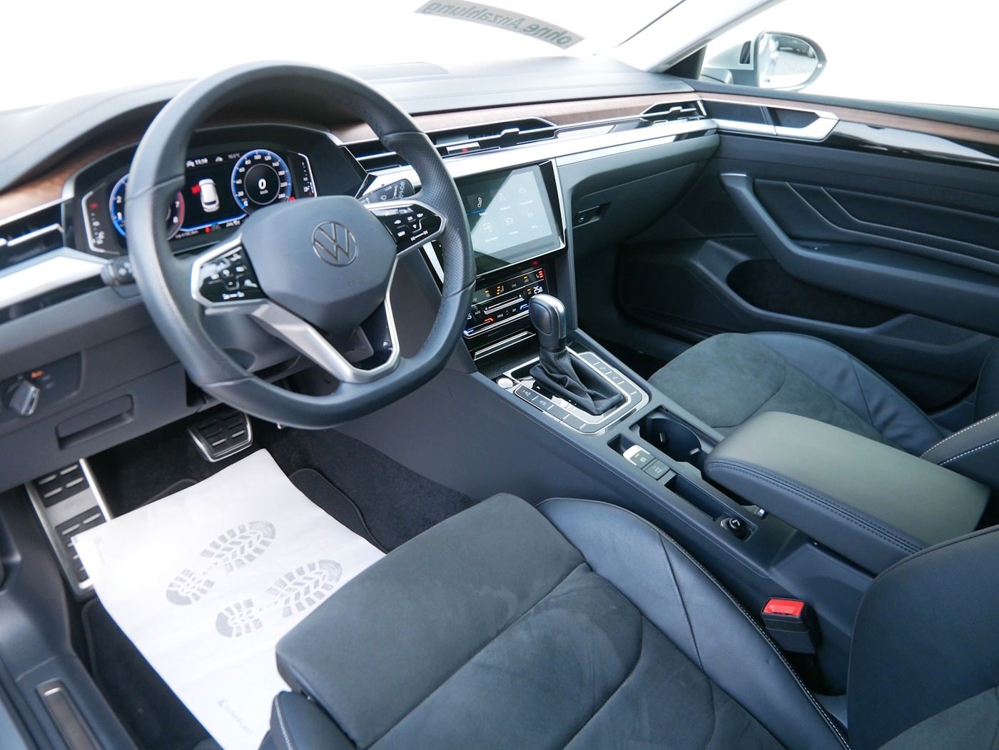 Fahrzeugabbildung Volkswagen Arteon SB 2.0 Elegance NEU60T DSG AHK Matrix KAM