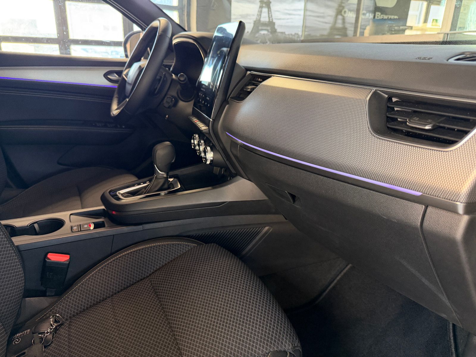 Fahrzeugabbildung Renault Arkana Techno/KAMERA/AMBIENTE/KAMERA/LEDER/ACC